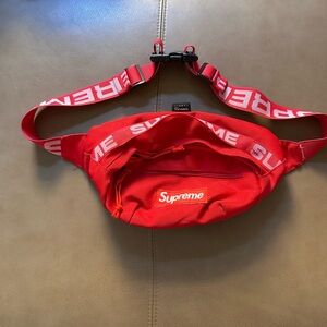Supreme Waist Bag (SS18) Red